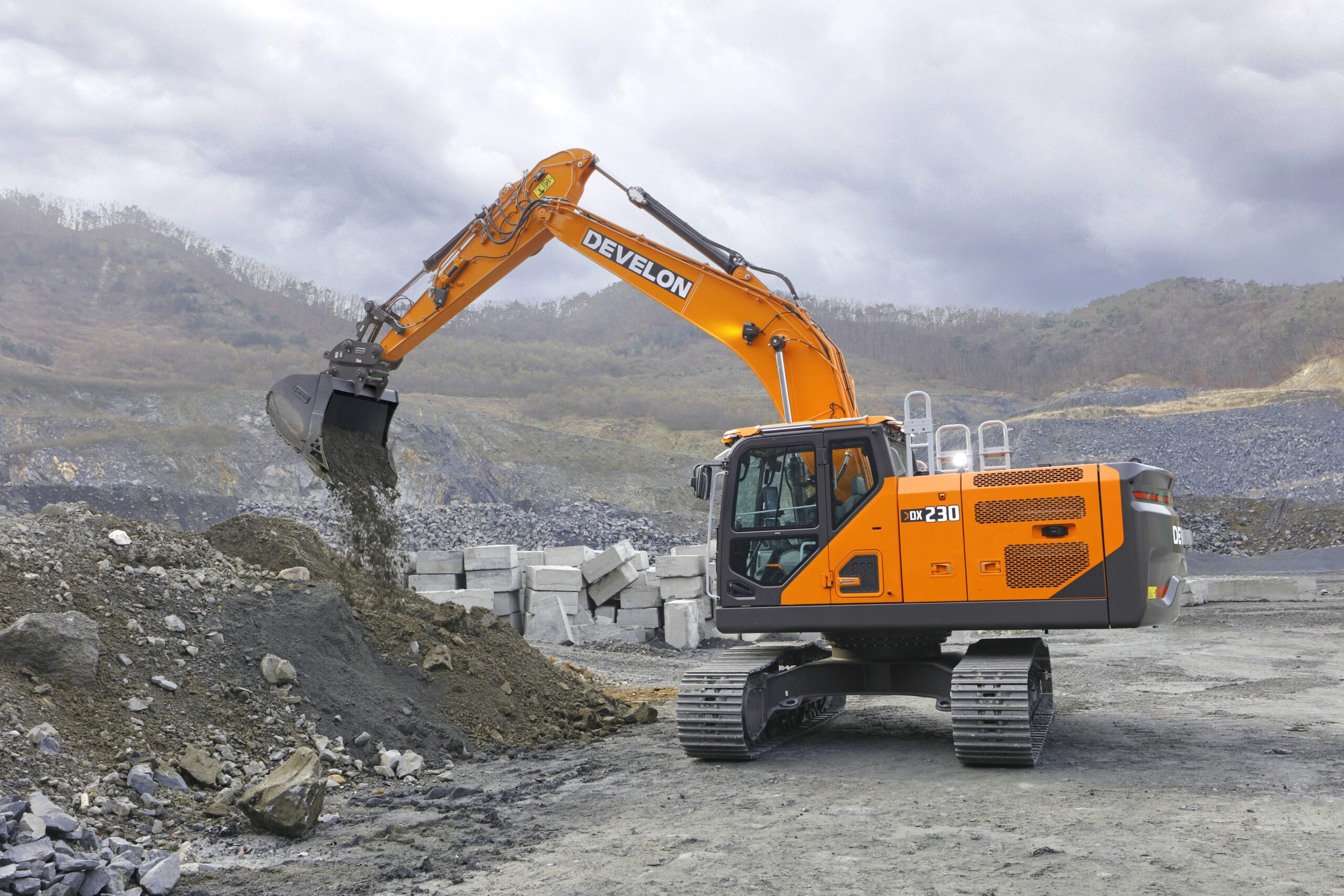 Develon-illicomat-engindechantier-machine-seinemaritime-eure-76-27-DX230LC-9_5