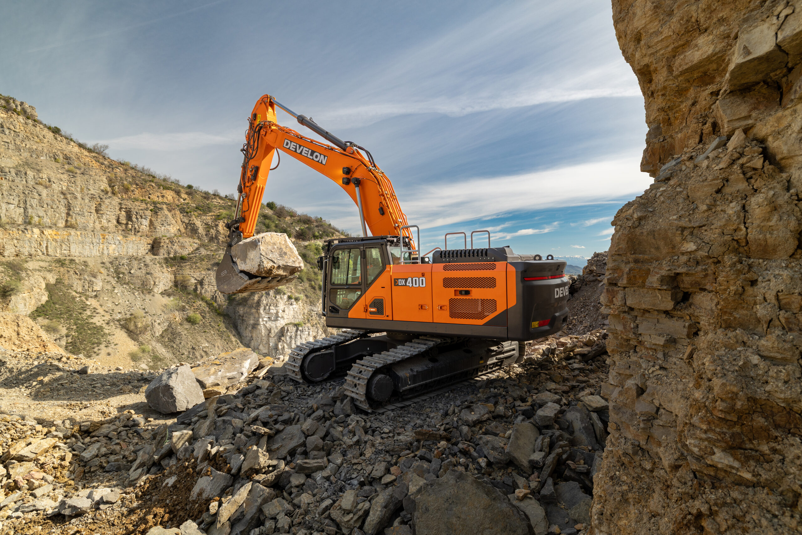 Develon-illicomat-engindechantier-machine-seinemaritime-eure-76-27-DX400HD-9_1